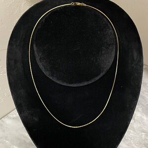Vintage Gold Korean Chain necklace 17”